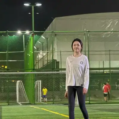 何芳玲